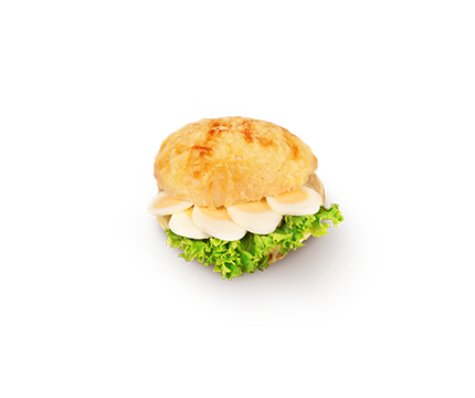 Käsebrötchen mit Ei